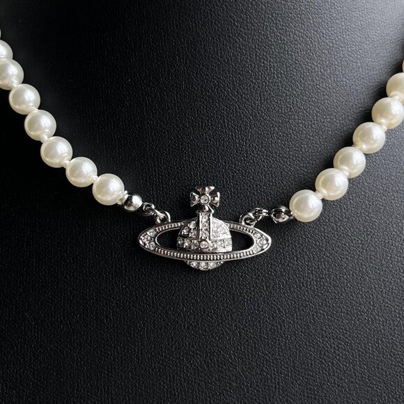 BRAND NEW Vivienne westwood Silver Orb Pearl Choker Necklace - Picture 3 of 5